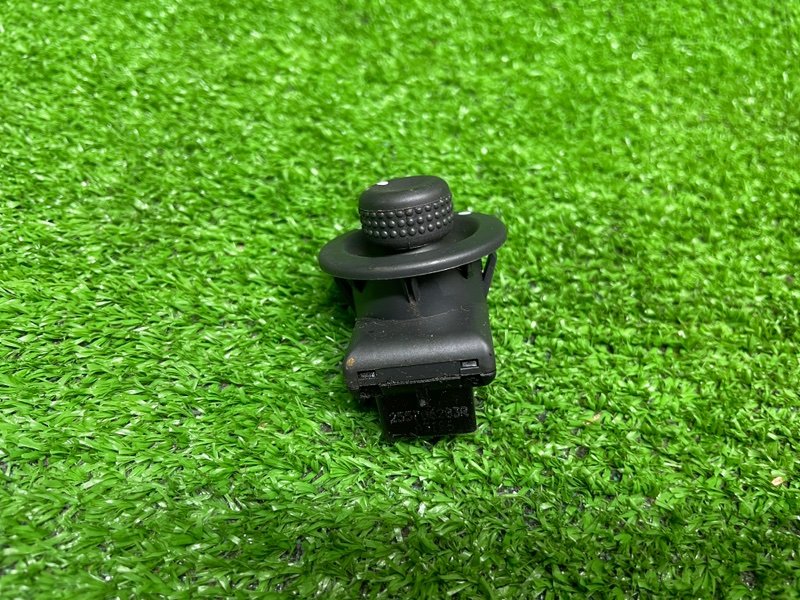 Блок управления зеркалами, 500 рублей, Москва