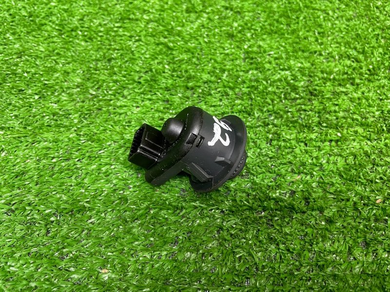 Блок управления зеркалами, 500 рублей, Москва