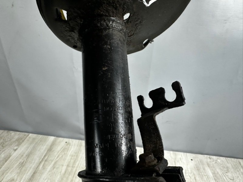 Амортизатор передний, 2700 рублей, Москва