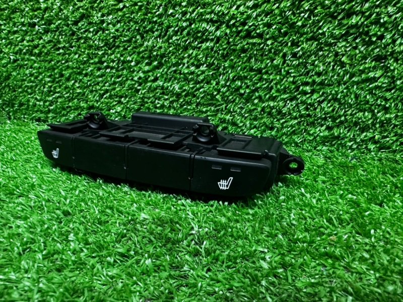 Кнопка обогрева сидений, 1500 рублей, Москва