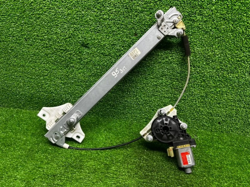 Стеклоподъемник задний, 1000 рублей, Москва