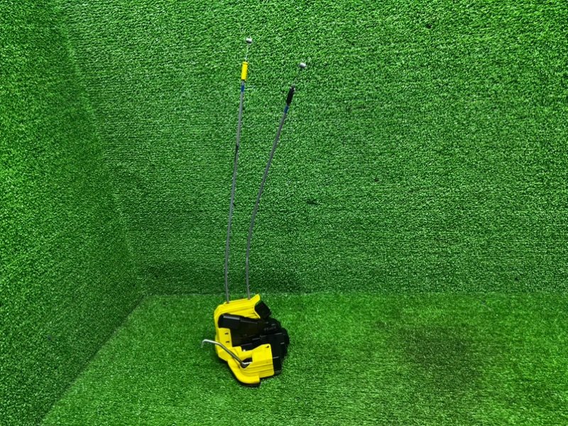 Замок двери задней правой, 1500 рублей, Москва