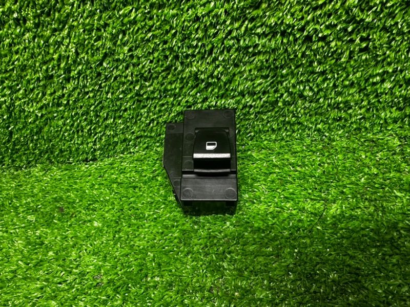 Кнопка стеклоподъемника, 500 рублей, Москва