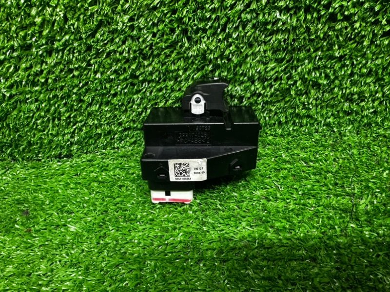 Кнопка стеклоподъемника, 500 рублей, Москва