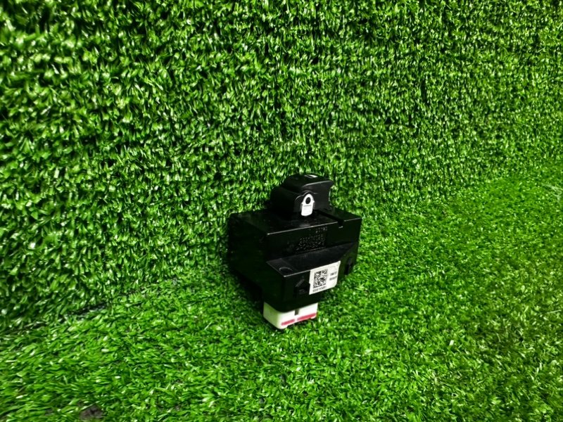 Кнопка стеклоподъемника, 500 рублей, Москва