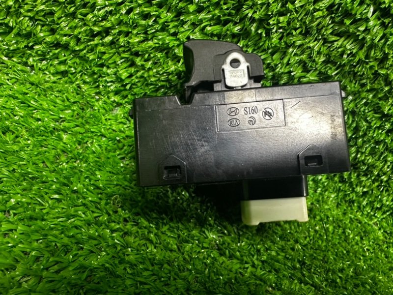 Кнопка стеклоподъемника, 500 рублей, Москва