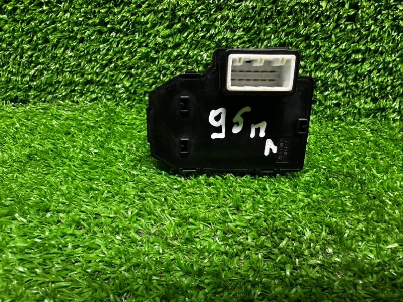 Блок управления зеркалами, 500 рублей, Москва