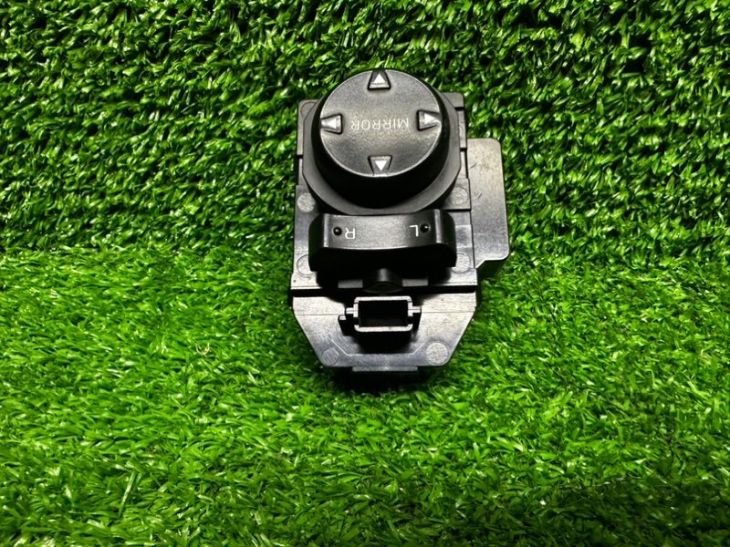 Блок управления зеркалами, 500 рублей, Москва