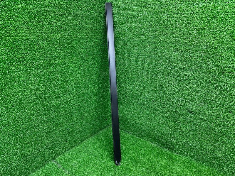 Молдинг лобового стекла, 2000 рублей, Москва