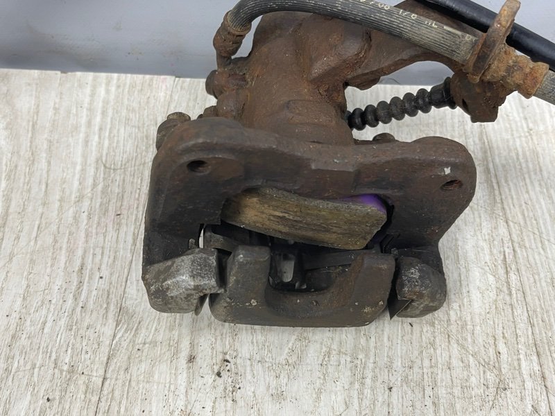 Суппорт тормозной задний правый, Москва