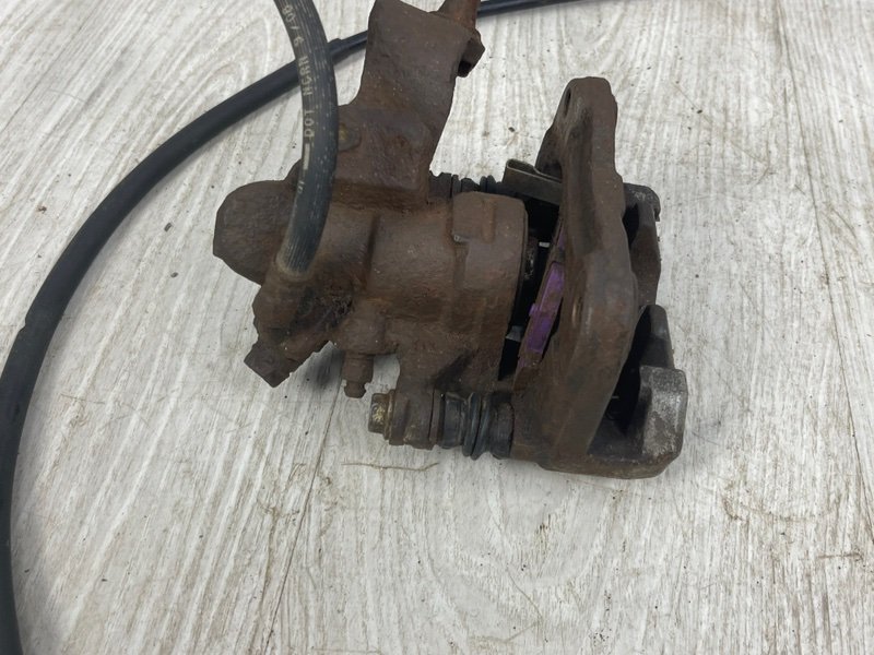 Суппорт тормозной задний правый, Москва