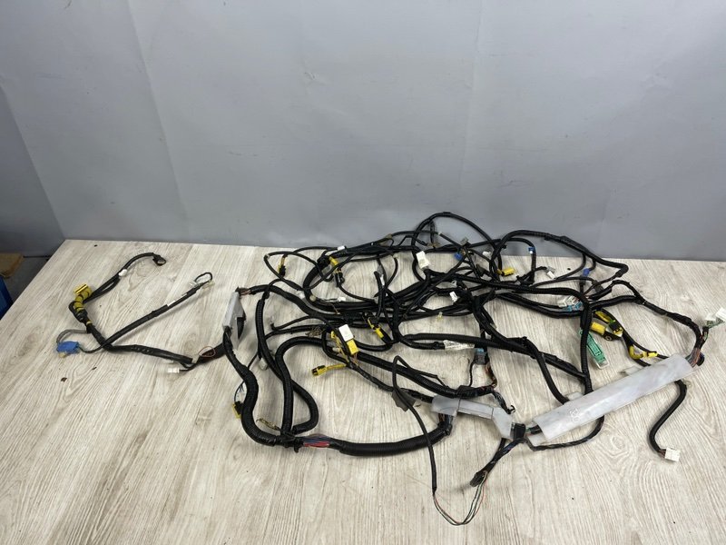 Проводка багажника, 2500 рублей, Москва