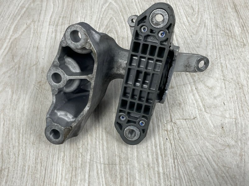 Опора двигателя, 6000 рублей, Москва