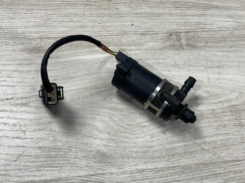 Насос омывателя фар, 1000 рублей, Москва