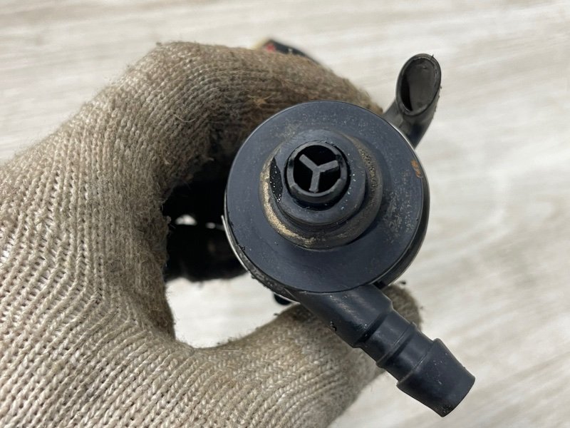 Насос омывателя фар, 1000 рублей, Москва