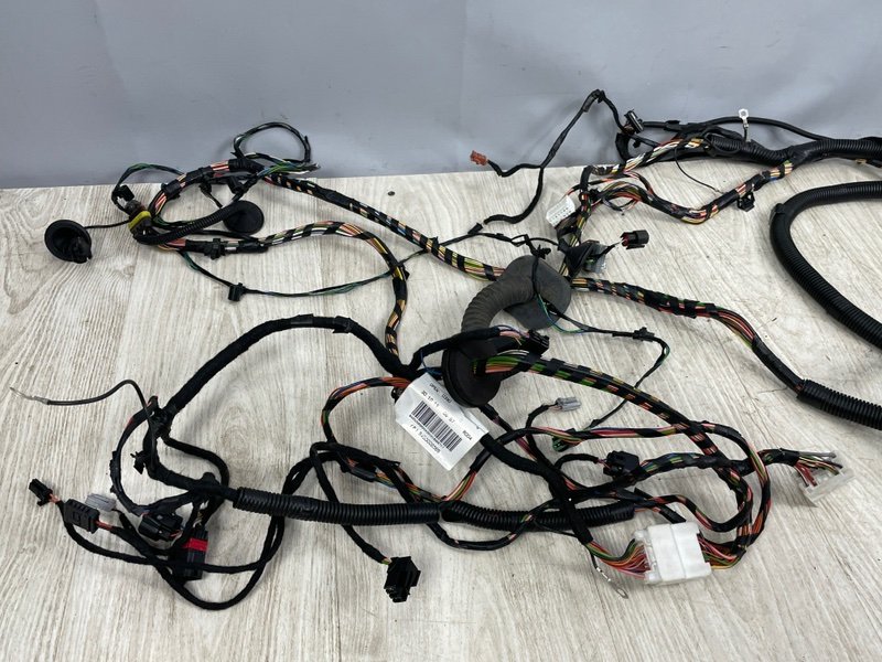 Проводка багажника, 2500 рублей, Москва