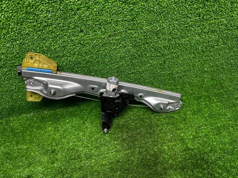 Стеклоподъемник передний, 2000 рублей, Москва