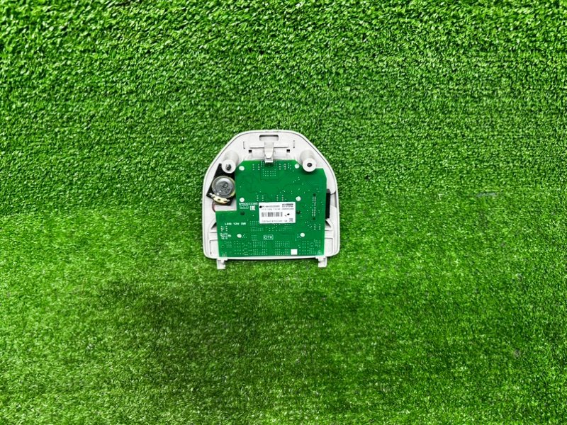 Плафон салонный, 2000 рублей, Москва