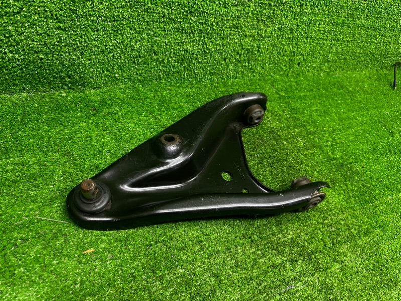 Рычаг передний правый, 1500 рублей, Москва