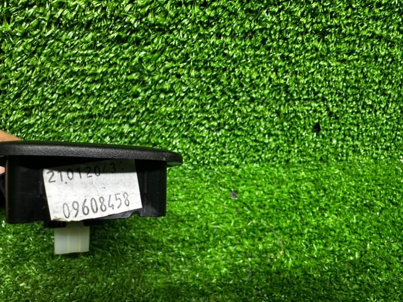 Кнопка стеклоподъемника, 600 рублей, Москва