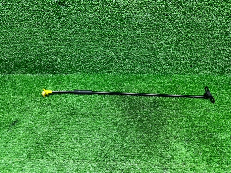 Упор капота, 500 рублей, Москва