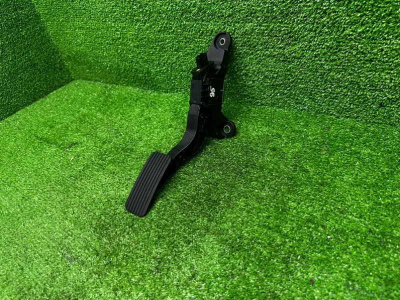 Педаль газа, 1000 рублей, Москва