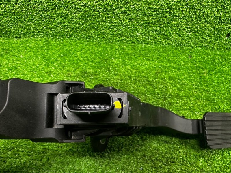 Педаль газа, 1000 рублей, Москва