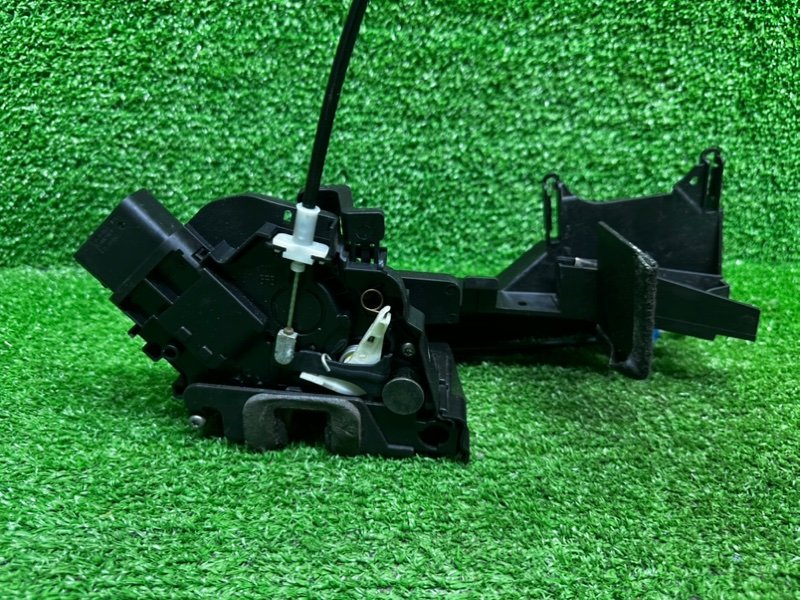 Замок двери передней правой, 2500 рублей, Москва