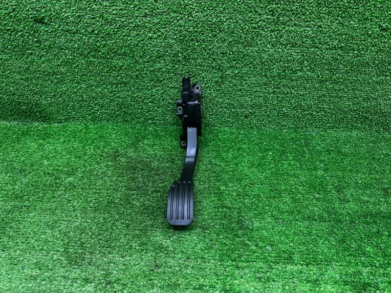 Педаль газа, 1500 рублей, Москва