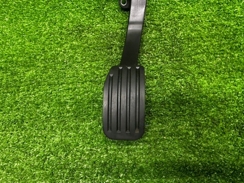 Педаль газа, 1500 рублей, Москва