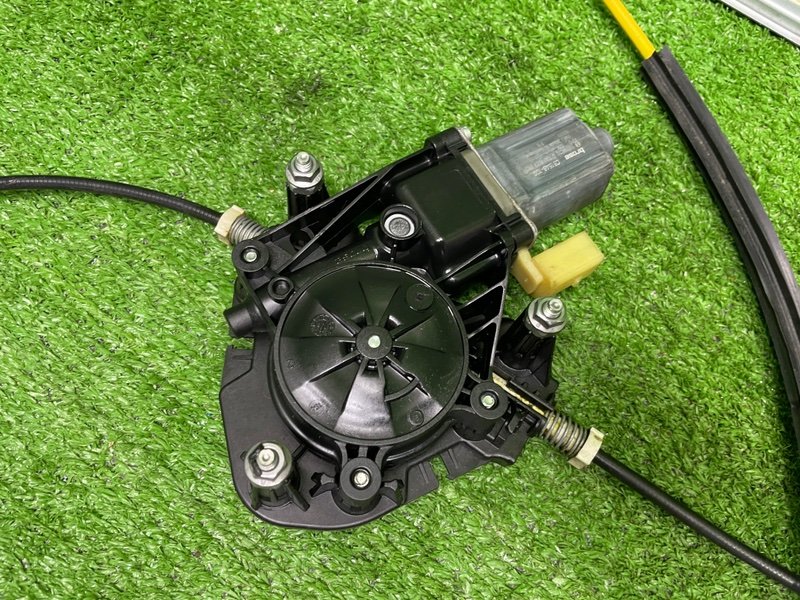 Стеклоподъемник передний, 3500 рублей, Москва