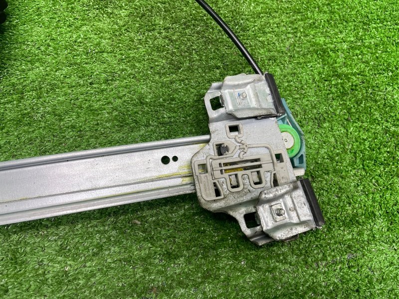 Стеклоподъемник задний, 2000 рублей, Москва