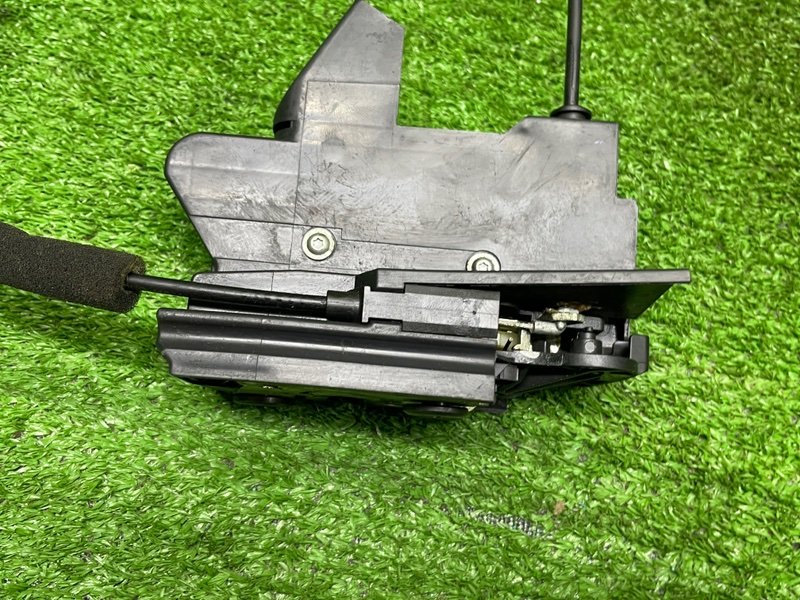 Замок двери задней правой, 2500 рублей, Москва