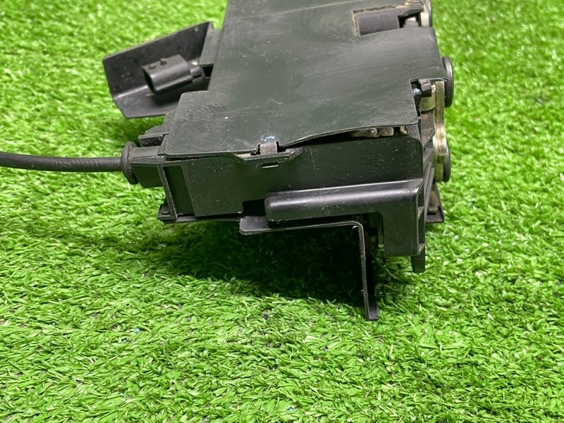 Замок двери передней правой, 3000 рублей, Москва