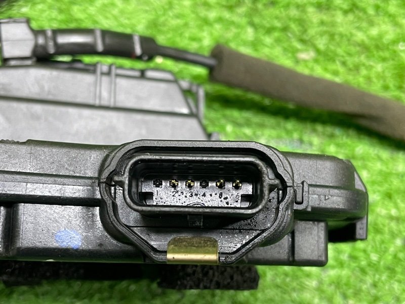 Замок двери передней правой, 3000 рублей, Москва