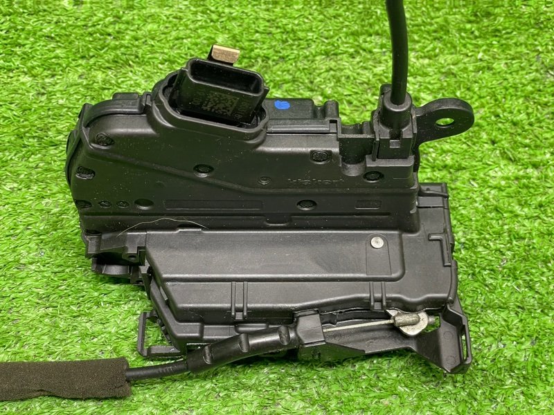 Замок двери передней правой, 3000 рублей, Москва