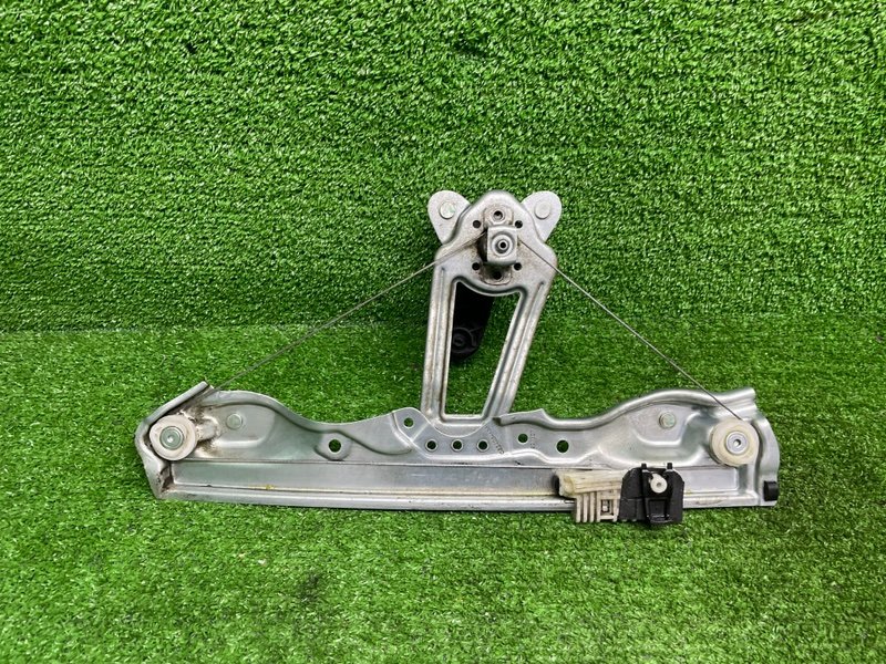 Стеклоподъемник задний, 1000 рублей, Москва