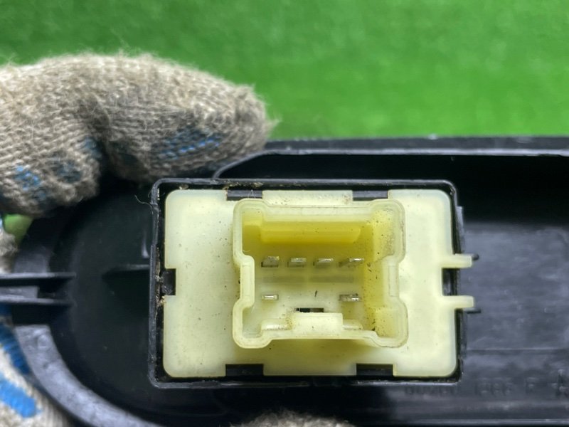 Кнопка стеклоподъемника, 600 рублей, Москва