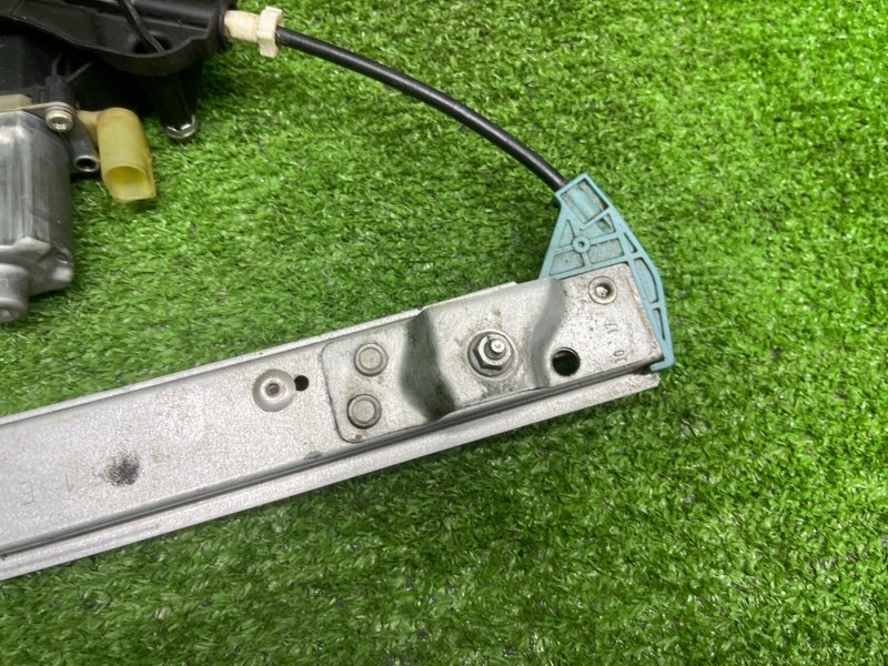 Стеклоподъемник задний, 2000 рублей, Москва