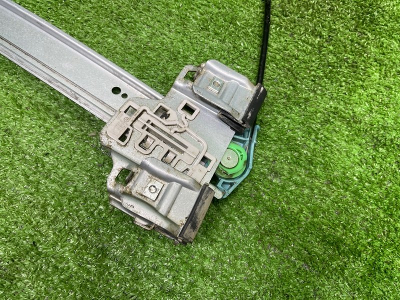 Стеклоподъемник задний, 2000 рублей, Москва