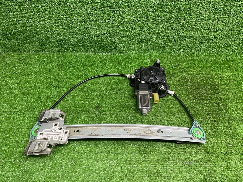 Стеклоподъемник задний, 2800 рублей, Москва