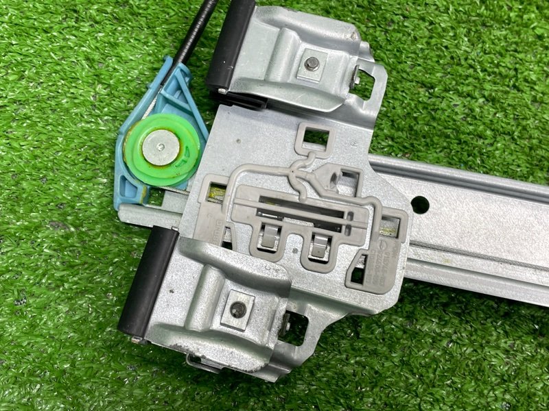 Стеклоподъемник задний, 1000 рублей, Москва