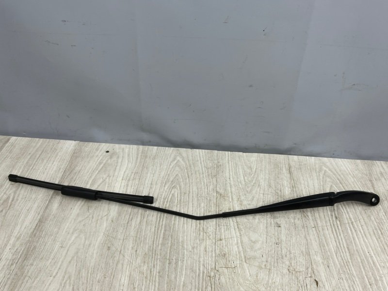 Поводок стеклоочистителя передний, 1000 рублей, Москва