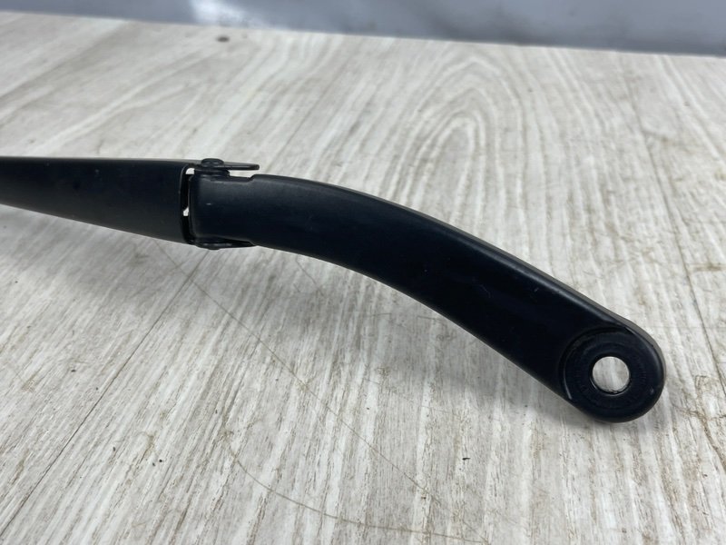 Поводок стеклоочистителя передний, 1000 рублей, Москва