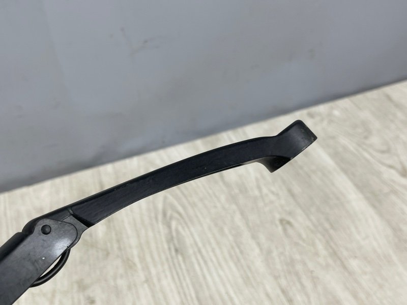 Поводок стеклоочистителя передний, 1000 рублей, Москва