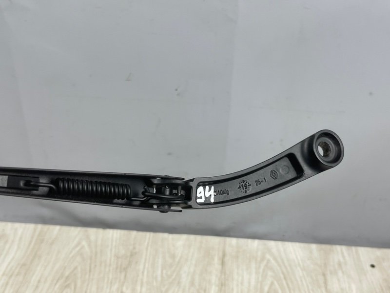 Поводок стеклоочистителя передний, 1000 рублей, Москва