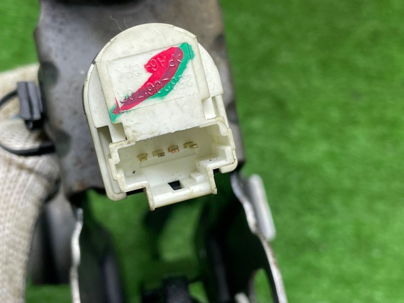 Педаль тормоза, 1000 рублей, Москва