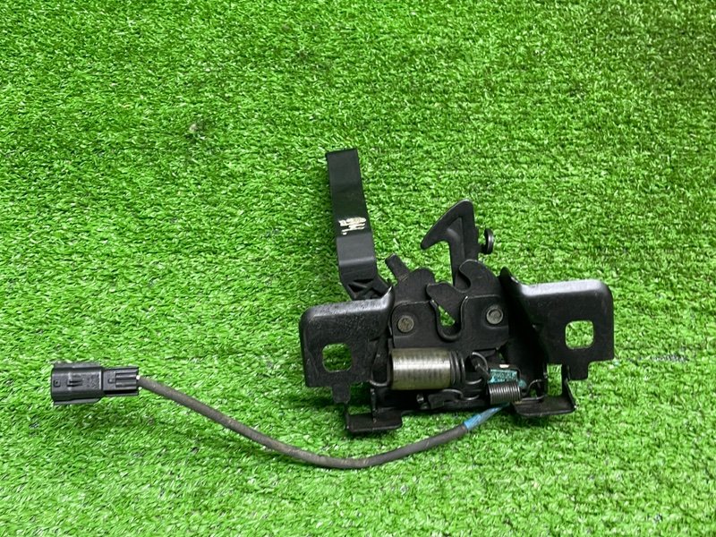 Замок капота, 2000 рублей, Москва