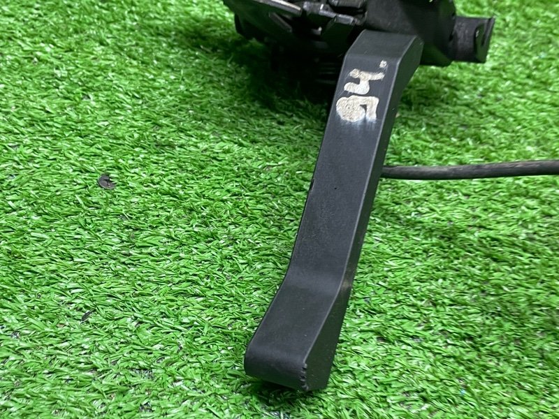 Замок капота, 2000 рублей, Москва