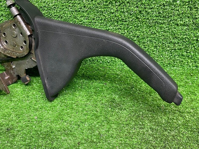 Рычаг стояночного тормоза, 500 рублей, Москва